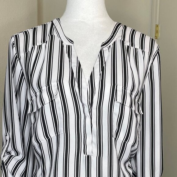torrid Women's Striped Blouse Top Pockets Roll-Tab Sleeve Size XL Office Career - Picture 2 of 7